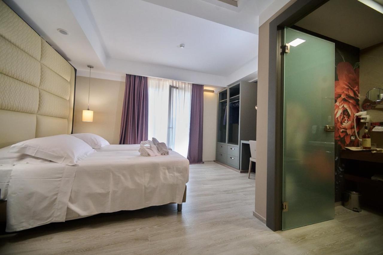 Park Hotel Le Dune Di Giovino Катандзаро Екстер'єр фото
